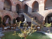 Kursunluhan Hotel 