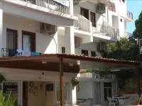 Tug Hotel 