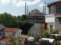 Agora Boutique Hotel &amp; Bistro 