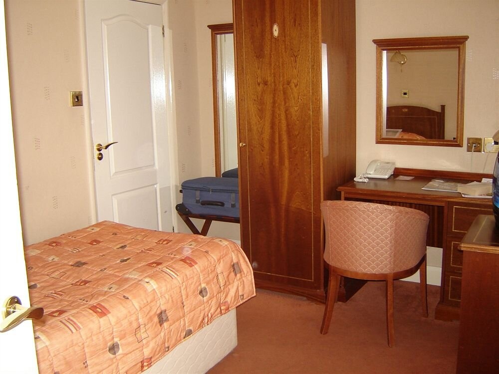 The Chesterfield Hotel 3*