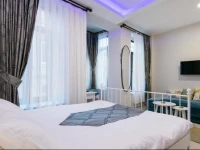 Deco Pera Apartments 