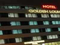 Golden Lounge Hotel 