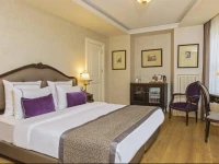 Meroddi Pera Hotel 