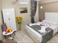 Nisans Hotel 