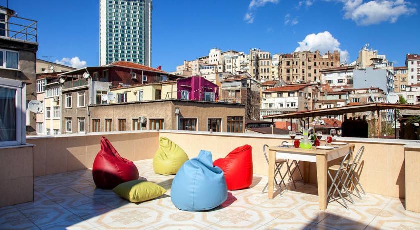 Stunning Taksim Flat With Private Terrace 