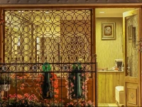 Walnut Shell Hotel 