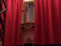 Apart - 1901 Public 