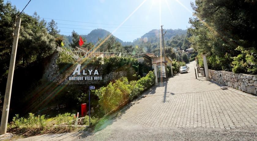 Alya Villa Hotel 