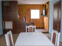 Na Papanina Guest House 