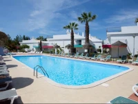 Bayside Salgados Apartments 