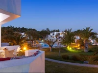 The Lux Premium Apartment 