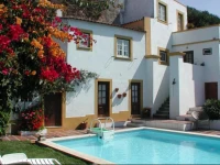 Casa do Castelo da Atouguia 