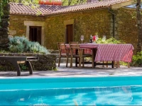Liiiving in Caminha | Oak Tree Chill House 