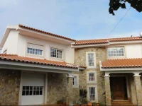 Apartamentos Em Moradia Com Jardim 