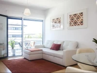 Apt In Lisbon Rio - Parque Das NaГ§Гµes 