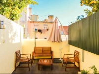 Avenida Courtyard 