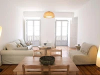 Bright and Spacious Apartment 