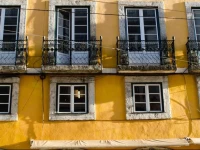 LOCALS Hostel & Suites 