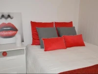 Visit Lisbon 4Fun: Mouraria Apartment 