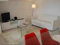 Wallis Apartments 