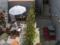 Almada Apartments 