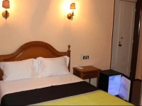 Residencia Vale Formoso B&B and Parking 