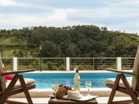 Beachouse - Surf, Bed & Breakfast 