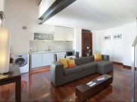 Melo Alvim Residence 