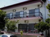 Elizabeth Apartments 2*