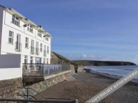 Gwesty Ty Newydd 4*