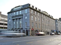 Royal Athenaeum Suites 