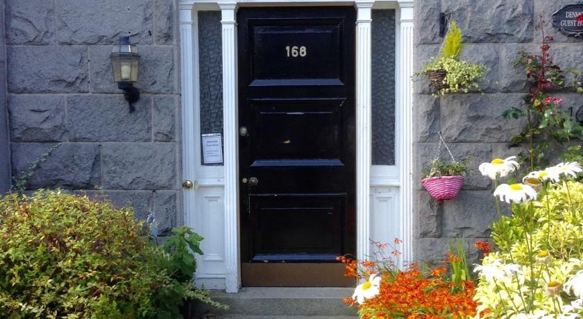 Dunrovin Guest House 