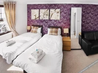 Thistle Apartments - Rose Apartment 