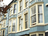 Harrys Hotel & Restaurant