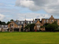 Huntly Arms Hotel 