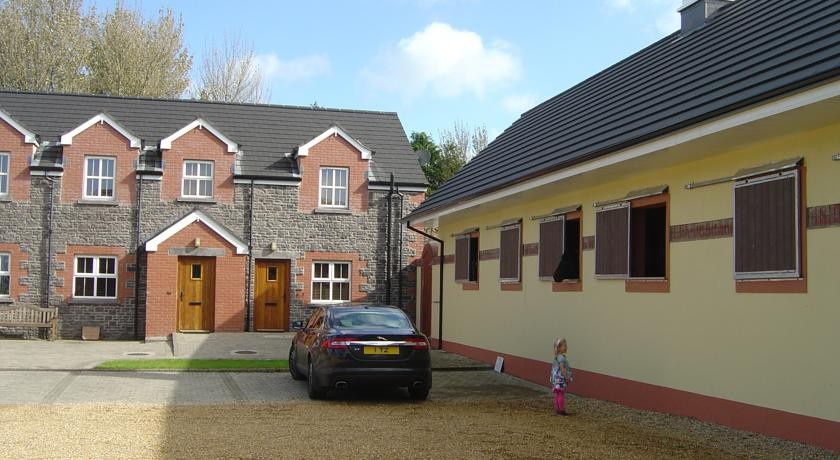 Stable Court Apartments