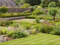 Lords Of The Manor 