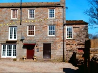 Riverside Bed & Breakfast 