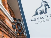 Salty Dog Hotel & Bistro 