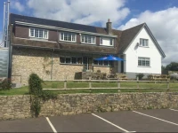 Three Horseshoes Inn 