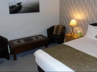 Jeffersons Hotel & Apartments 