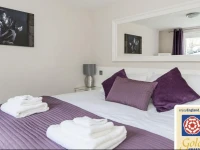 2 Hedgemead Court 
