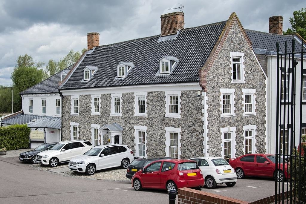 Waveney House Hotel 