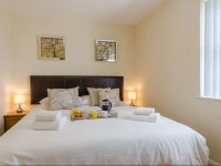 Giant Serviced Apartments 