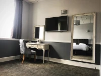 The Lion Hotel 