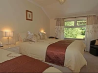 Bryn Eglwys Hotel 