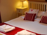 Marys Court - Mairlys Guest House 