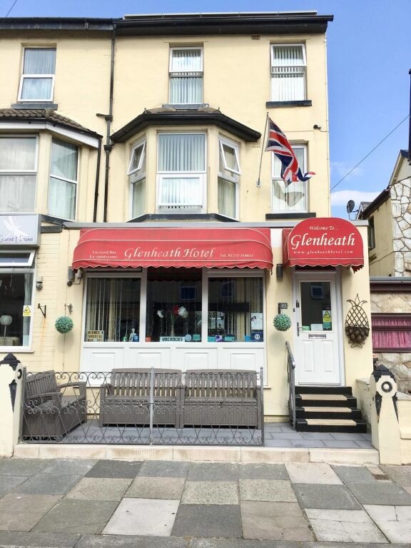 Glenheath Hotel 