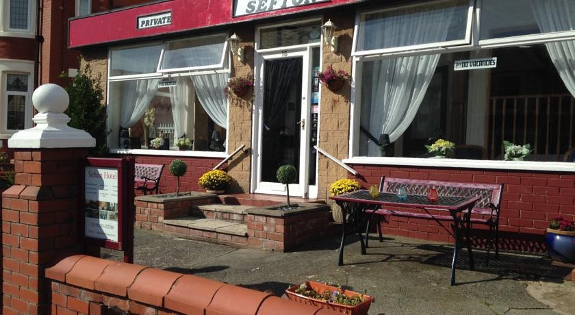 Sefton Hotel 