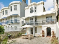 Sea House on the Beach 